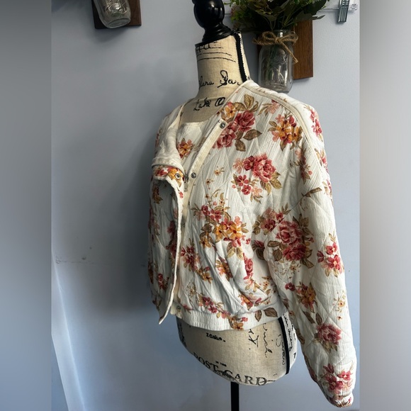 Stradivarius jacket quilted cropped fully zip whimsical floral print fall chic - Picture 7 of 12